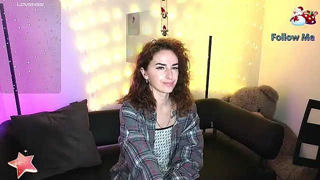Snapshot of xx_adrihanna_xx chatting on 12.23.24 xx adrihanna xx online show from 12.23.24
