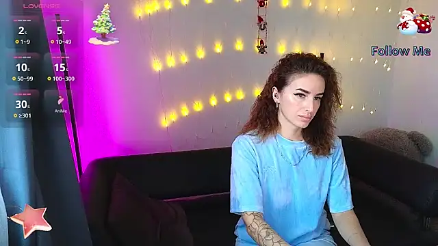 Snapshot of xx_adrihanna_xx chatting on 12.30.24 xx adrihanna xx online show from 12.30.24