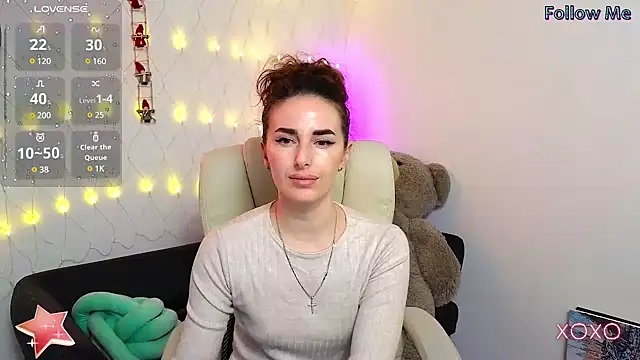 Snapshot of xx_adrihanna_xx chatting on 01.21.25 xx adrihanna xx online show from 01.21.25