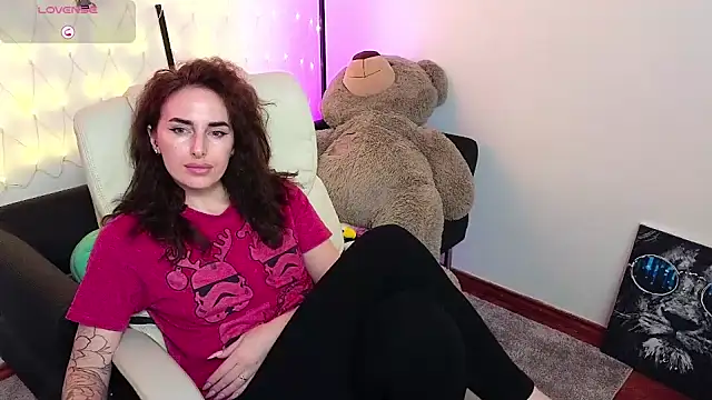 Snapshot of xx_adrihanna_xx chatting on 02.03.25 xx adrihanna xx online show from 02.03.25