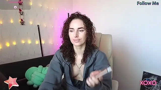 Snapshot of xx_adrihanna_xx chatting on 02.07.25 xx adrihanna xx online show from 02.07.25