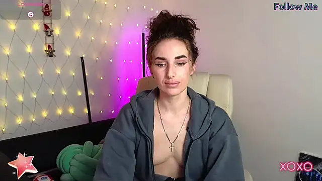 Snapshot of xx_adrihanna_xx chatting on 02.07.25 xx adrihanna xx online show from 02.07.25