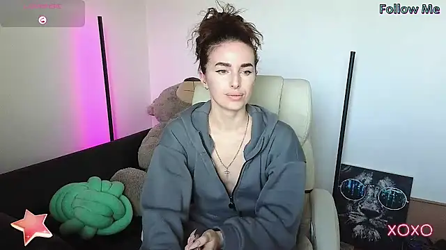 Snapshot of xx_adrihanna_xx chatting on 02.11.25 xx adrihanna xx online show from 02.11.25