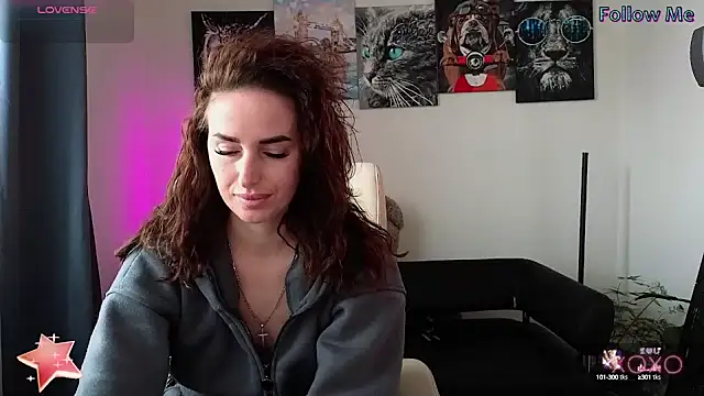 Snapshot of xx_adrihanna_xx chatting on 02.24.25 xx adrihanna xx online show from 02.24.25