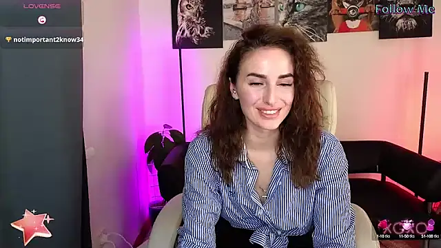 Snapshot of xx_adrihanna_xx chatting on 02.24.25 xx adrihanna xx online show from 02.24.25