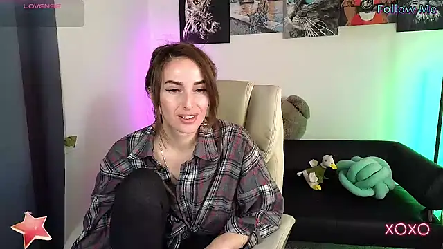 Snapshot of xx_adrihanna_xx chatting on 02.26.25 xx adrihanna xx online show from 02.26.25