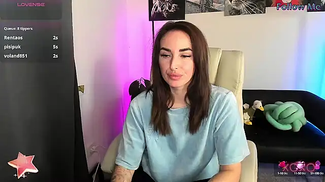 Snapshot of xx_adrihanna_xx chatting on 02.27.25 xx adrihanna xx online show from 02.27.25