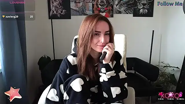 Snapshot of xx_adrihanna_xx chatting on 03.06.25 xx adrihanna xx online show from 03.06.25