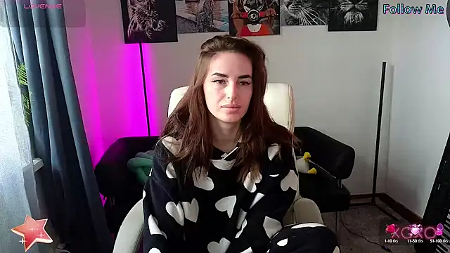 Snapshot of xx_adrihanna_xx chatting on 03.20.25 xx adrihanna xx online show from 03.20.25