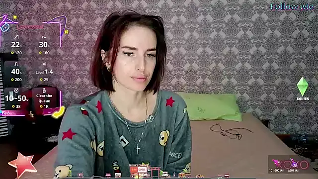 Snapshot of xx_adrihanna_xx chatting on 09.18.25 xx adrihanna xx online show from 09.18.25