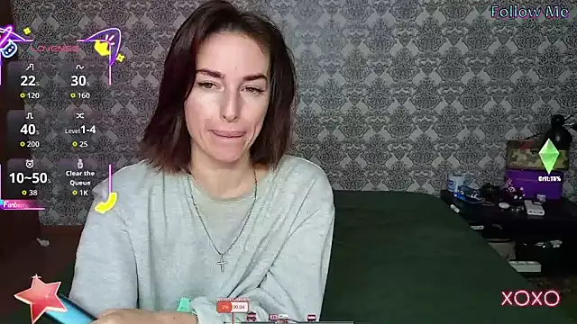 Snapshot of xx_adrihanna_xx chatting on 10.13.25 xx adrihanna xx online show from 10.13.25