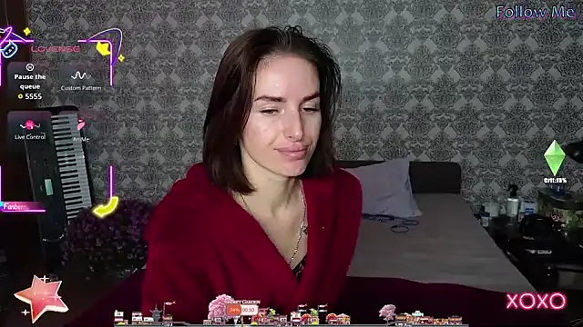 Snapshot of xx_adrihanna_xx chatting on 10.21.25 xx adrihanna xx online show from 10.21.25