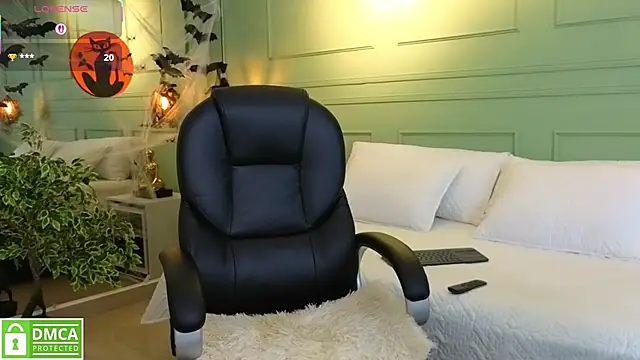 kataliina   online show from 10.16.25