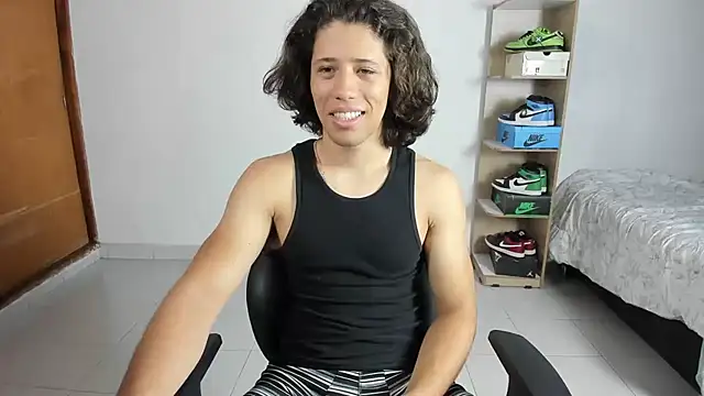 Snapshot of imtonny19 chatting on 02.06.25 imtonny19 online show from 02.06.25