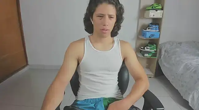 Snapshot of imtonny19 chatting on 03.01.25 imtonny19 online show from 03.01.25