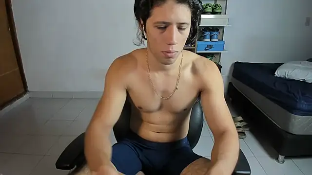 Snapshot of imtonny19 chatting on 10.30.25 imtonny19 online show from 10.30.25