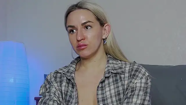 SofiJames online show from 01.15.25