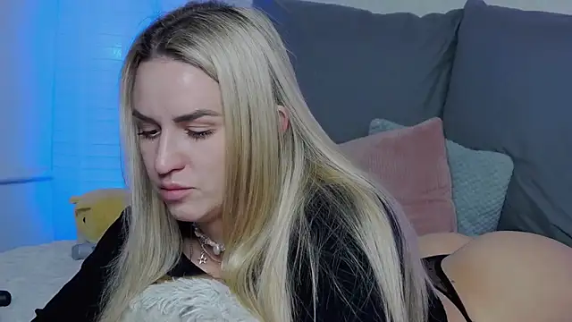 SofiJames online show from 01.28.25