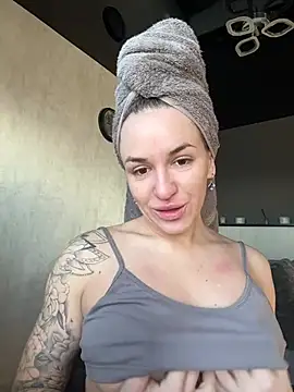 SofiJames online show from 02.22.25