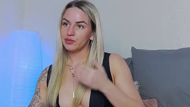 SofiJames online show from 03.23.25