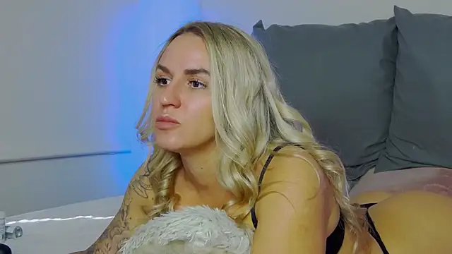 SofiJames online show from 09.21.25