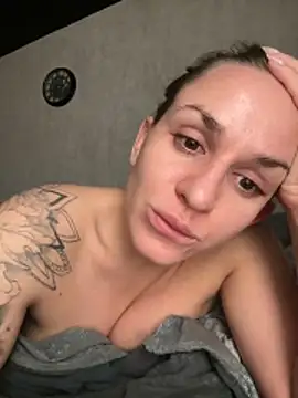 SofiJames online show from 11.11.25