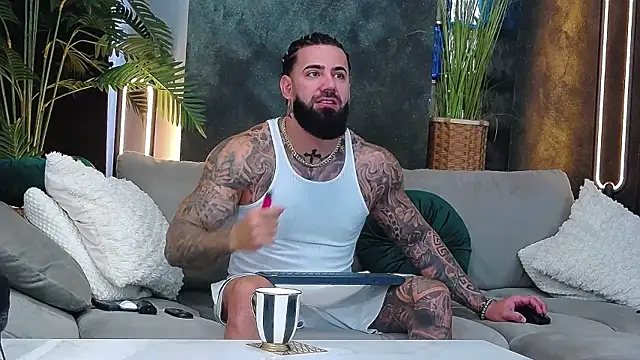 masterkingofmusclee online show from 12.16.25