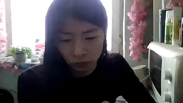 CarlyJoy online show from 10.31.25