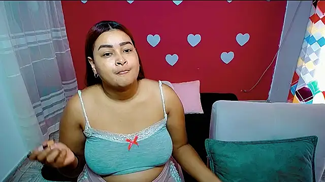 Snapshot of violeta_rous chatting on 06.12.26 violeta rous online show from 06.12.26