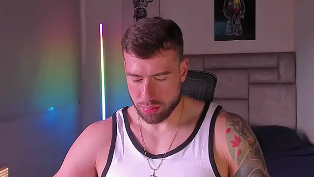 Snapshot of paul_rogerr chatting on 07.12.26 paul rogerr online show from 07.12.26