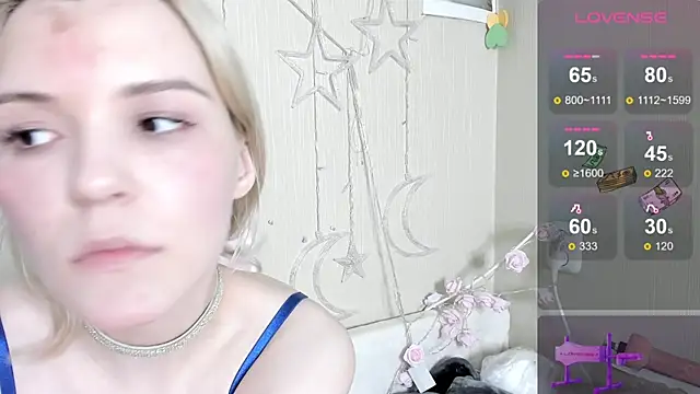 Kaya Devis online show from 04.11.26