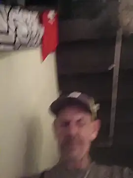 Snapshot of deepstroker42071 chatting on 10.29.25 deepstroker42071 online show from 10.29.25