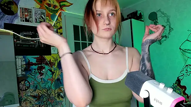 Sunny Mouse  online show from 02.17.25