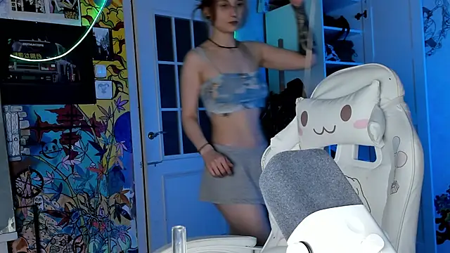 Sunny Mouse  online show from 02.27.25