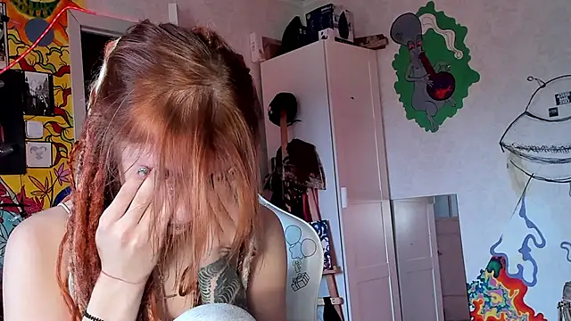 Sunny Mouse  online show from 10.03.25