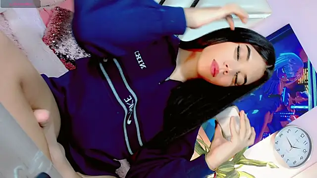 Hannahsmit online show from 12.29.24