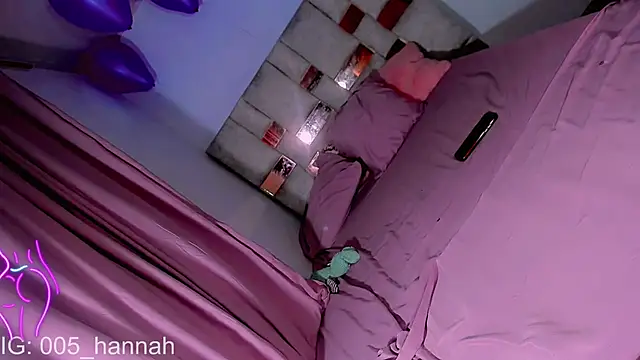 Hannahsmit online show from 11.07.25