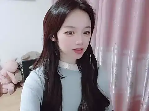 Snapshot of wwcc123 chatting on 10.22.25 wwcc123 online show from 10.22.25