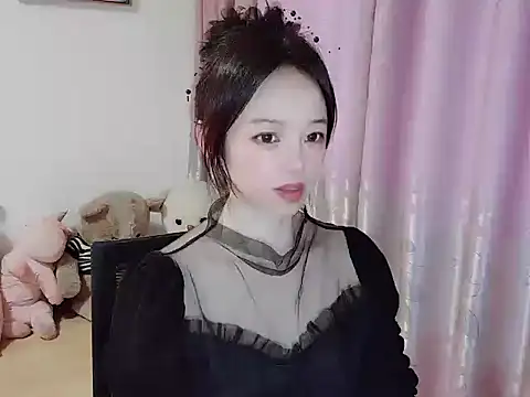 Snapshot of wwcc123 chatting on 11.06.25 wwcc123 online show from 11.06.25