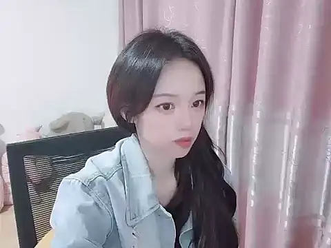 Snapshot of wwcc123 chatting on 12.04.25 wwcc123 online show from 12.04.25