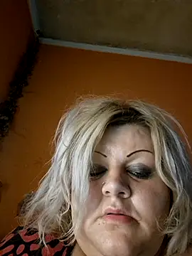 Snapshot of ducicsajsziii chatting on 10.10.25 ducicsajsziii online show from 10.10.25