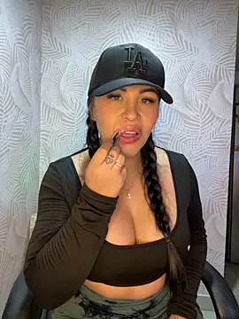 sexyyykloee online show from 10.21.25