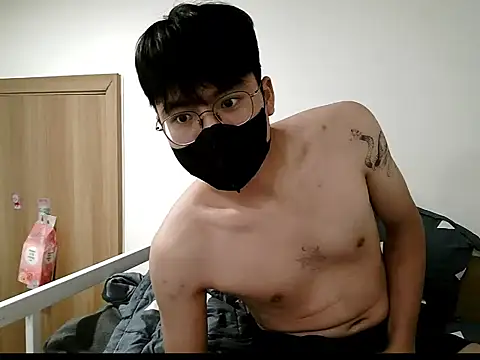 Gwencloudy online show from 11.19.25