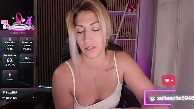 Snapshot of sofiah_ chatting on 01.17.26 sofiah online show from 01.17.26