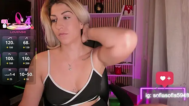 Snapshot of sofiah_ chatting on 01.18.26 sofiah online show from 01.18.26