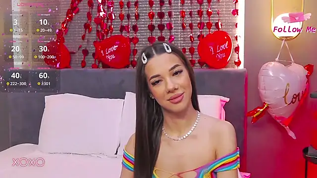 Snapshot of LaraKent chatting on 02.16.25 LaraKent online show from 02.16.25