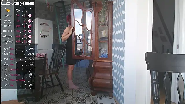 RubyLynxx online show from 10.21.25