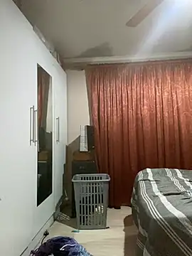 Snapshot of BigAssEnergy101 chatting on 01.17.25 BigAssEnergy101 online show from 01.17.25