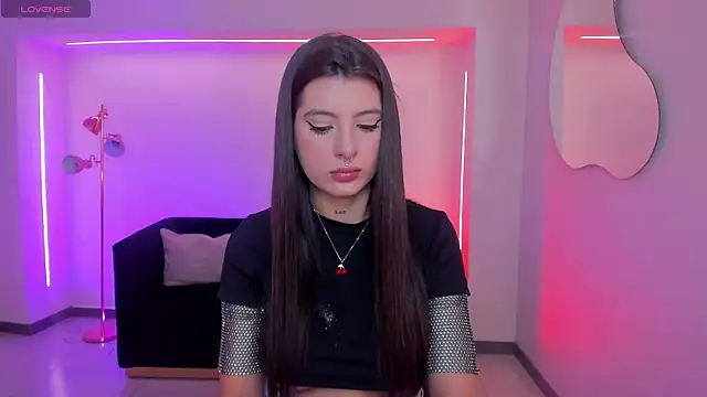 AlessiaCorleone  online show from 11.17.25