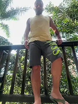 Snapshot of Juan_Castano chatting on 12.08.24 Juan Castano online show from 12.08.24